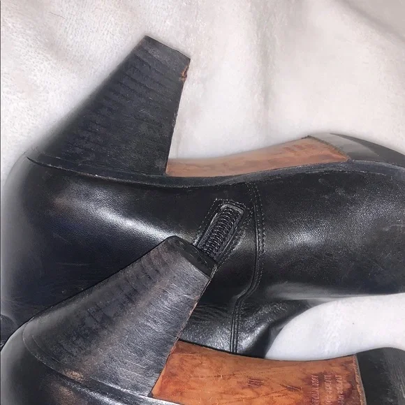 Saks Fifth Avenue Black Knee Boots with Chunky Heel - Picture 14 of 16